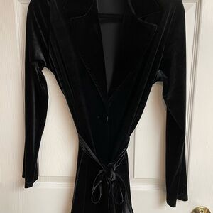 EUC GANTOS WOMENS BLACK VELVET BLAZER JACKET WITH TIE SASH SIZE M